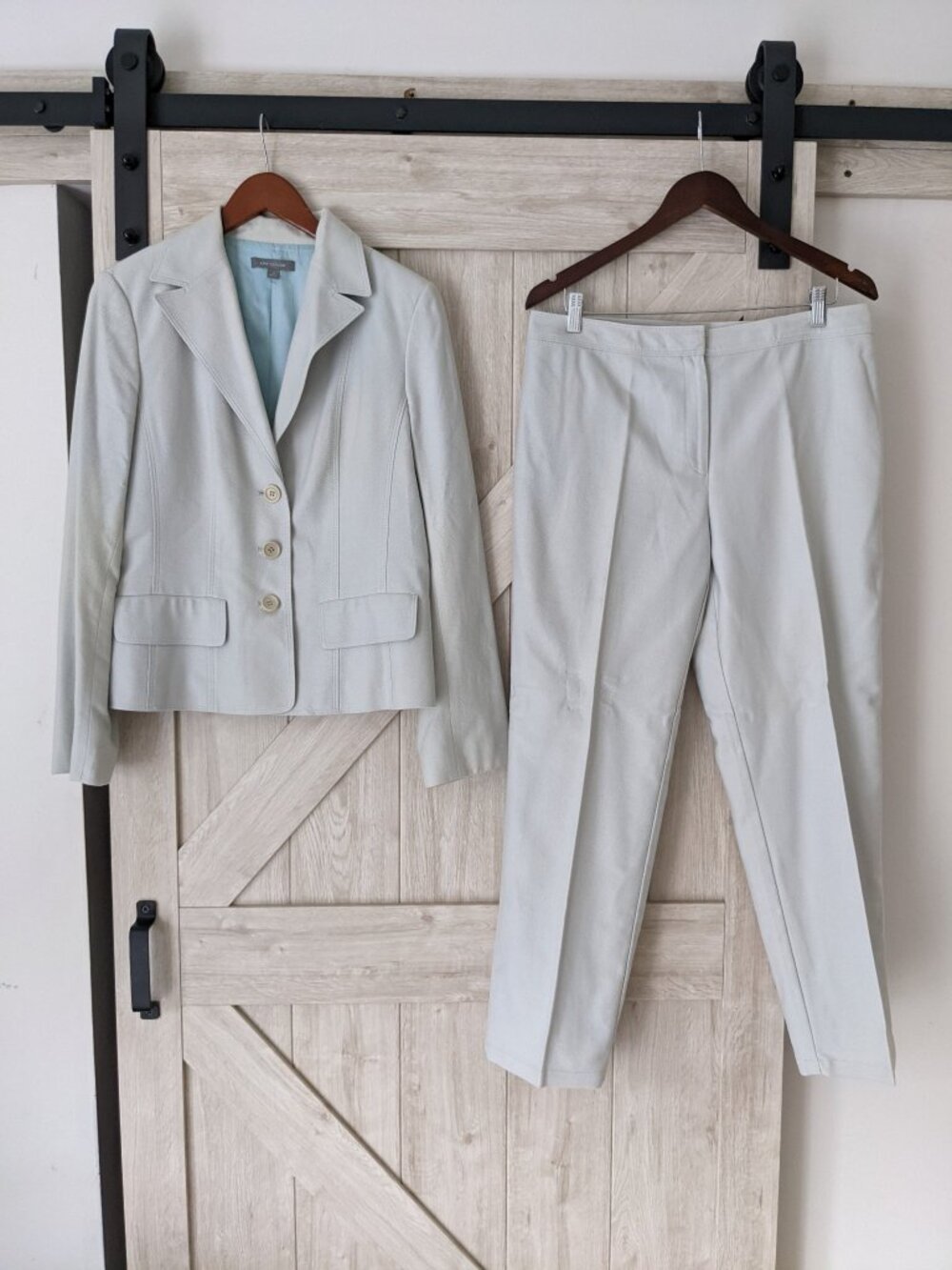 Ann Taylor Light Silver Gray 2-Piece Pantsuit Blazer & Pants
